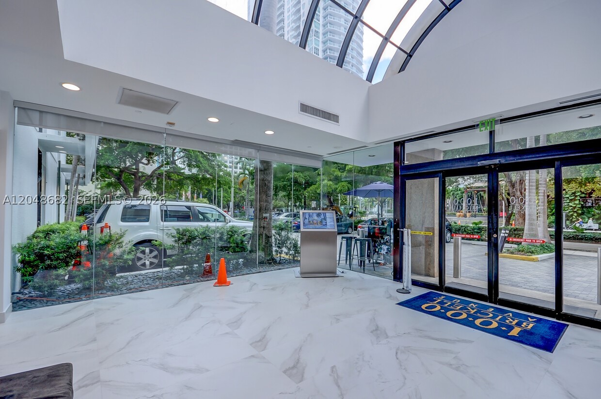 1000 Brickell Ave 7f Property Photo 2