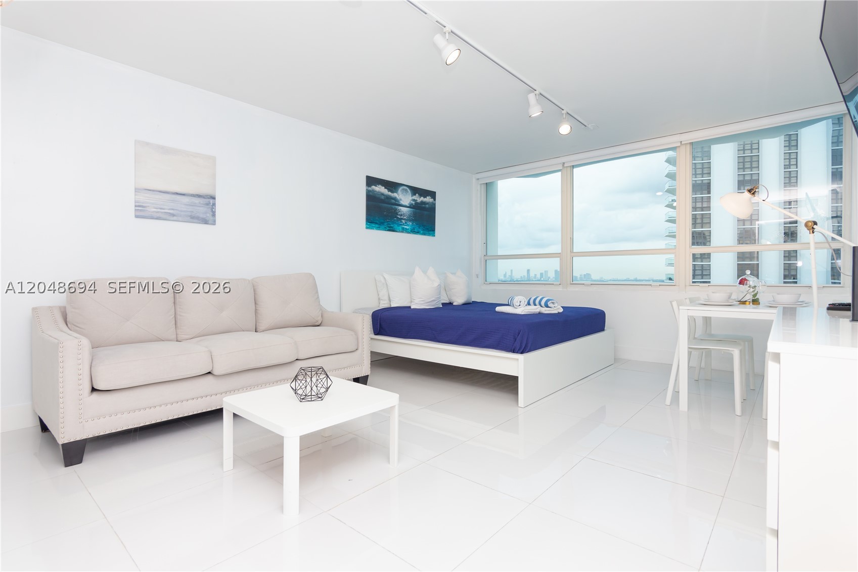 5445 Collins Ave 908 Property Photo 1