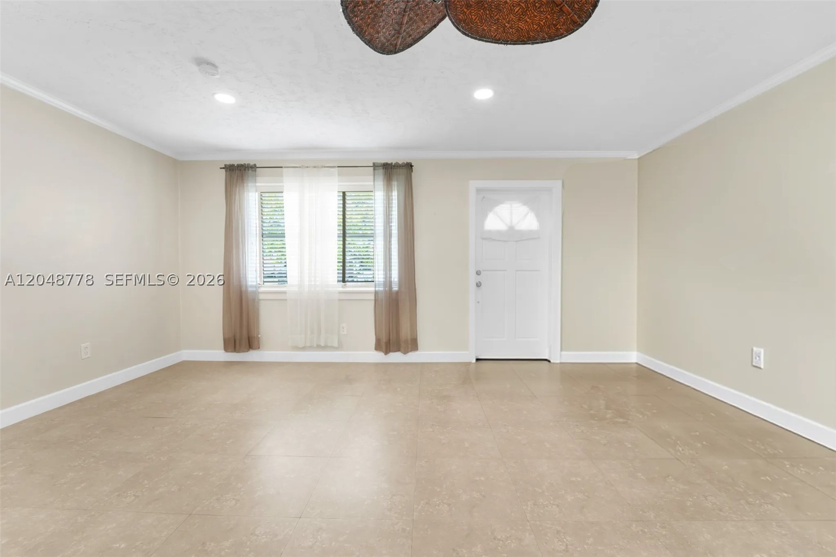 1759 W Mowry Ct Property Photo 4