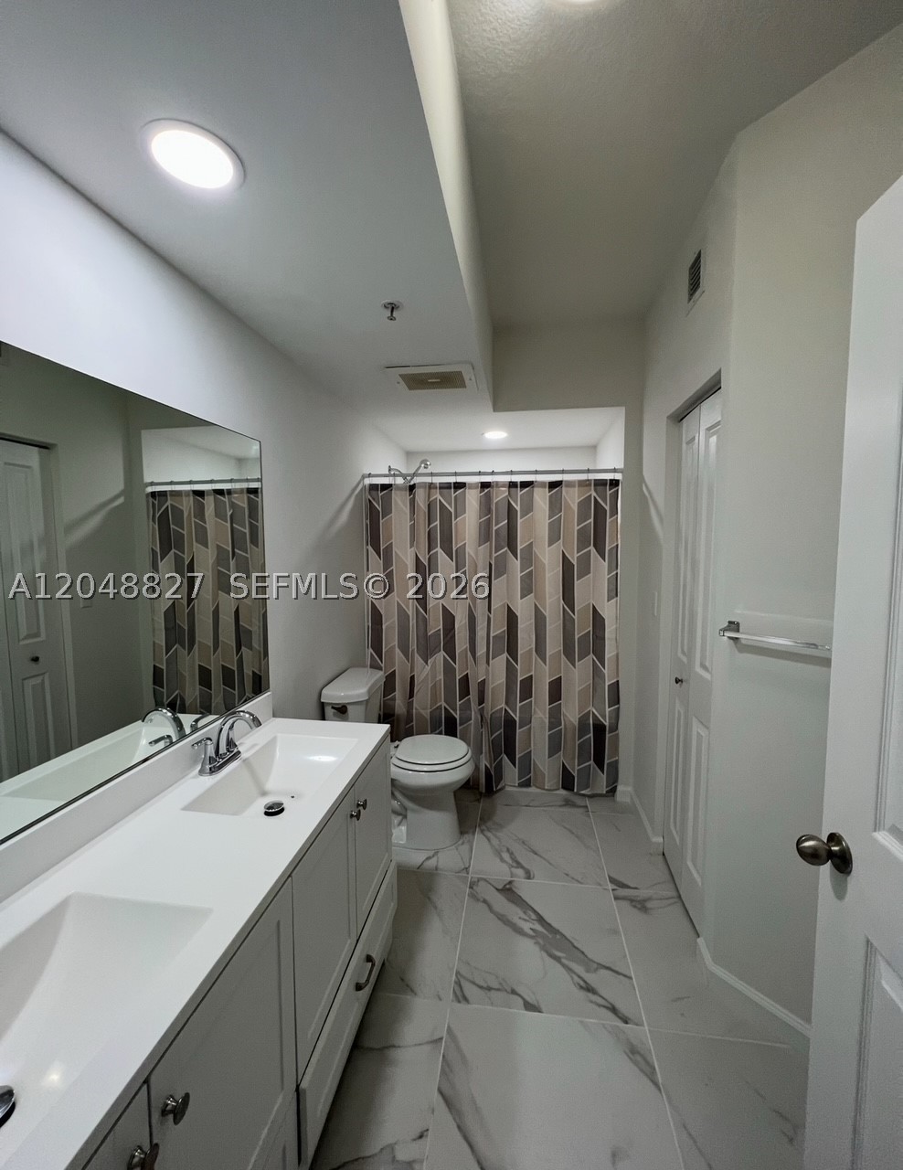 9172 Collins Ave 214 Property Photo 16