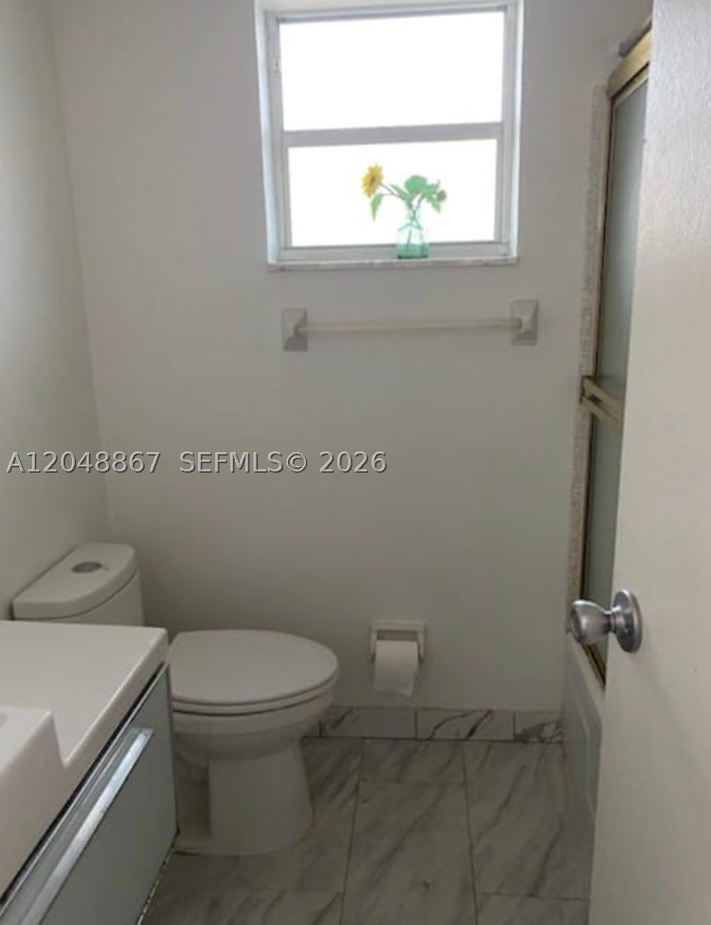 410 Se 2nd St 408 Property Photo 8
