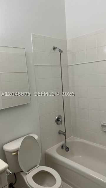 7940 Nw 6th St 202 Property Photo 10