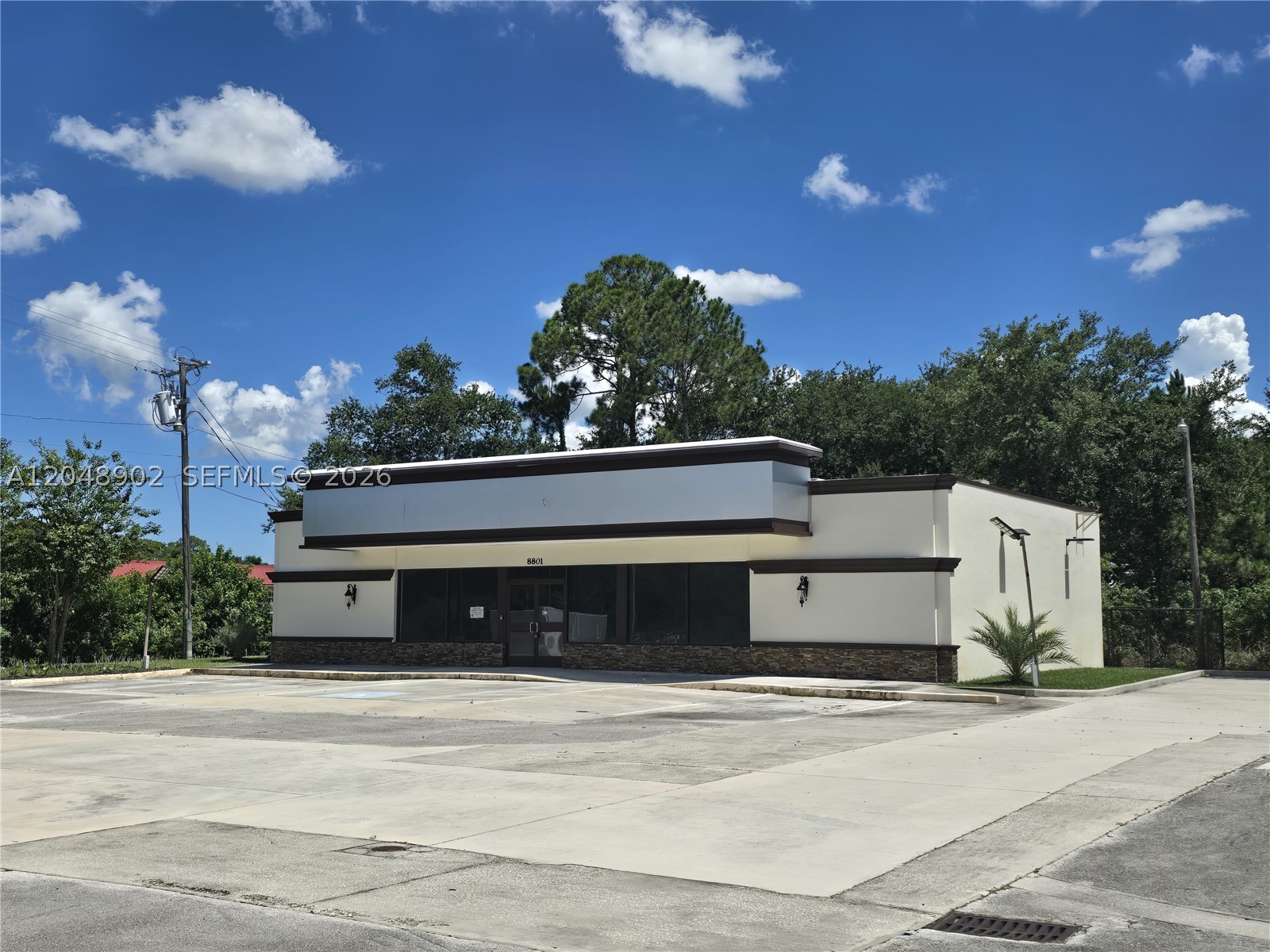 8801 20th St Property Photo 4