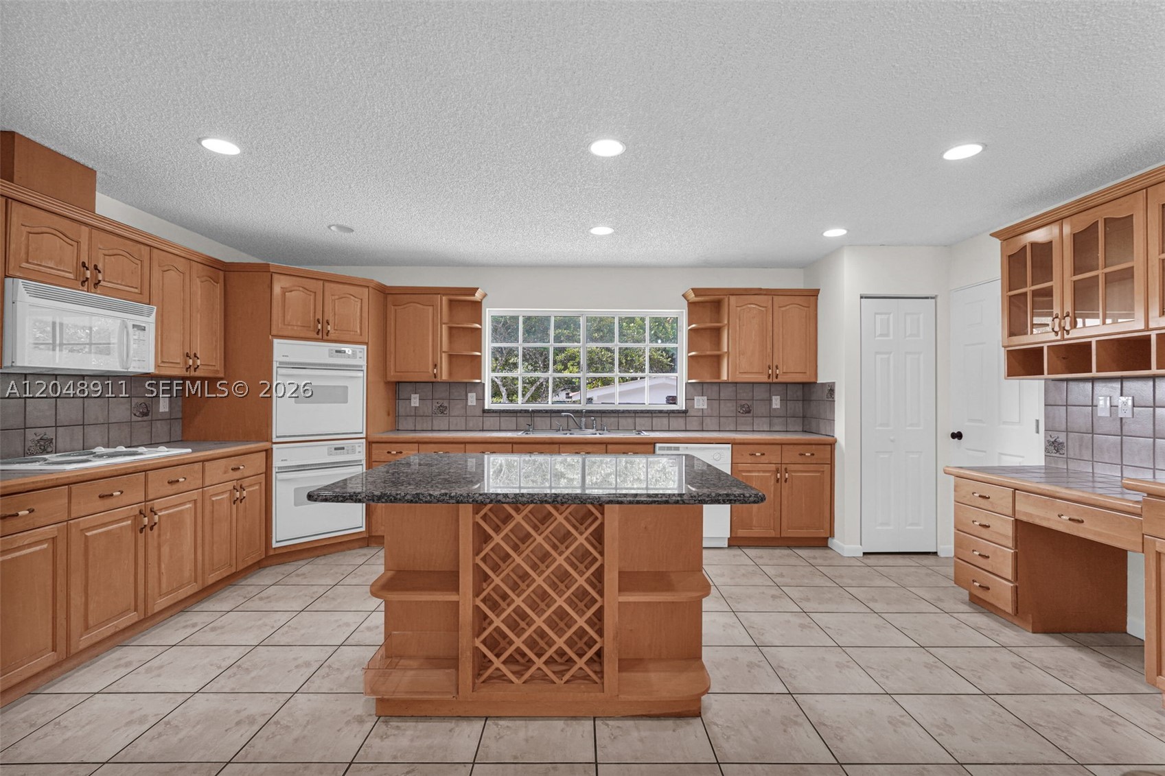 19200 Sw 216th St Property Photo 19