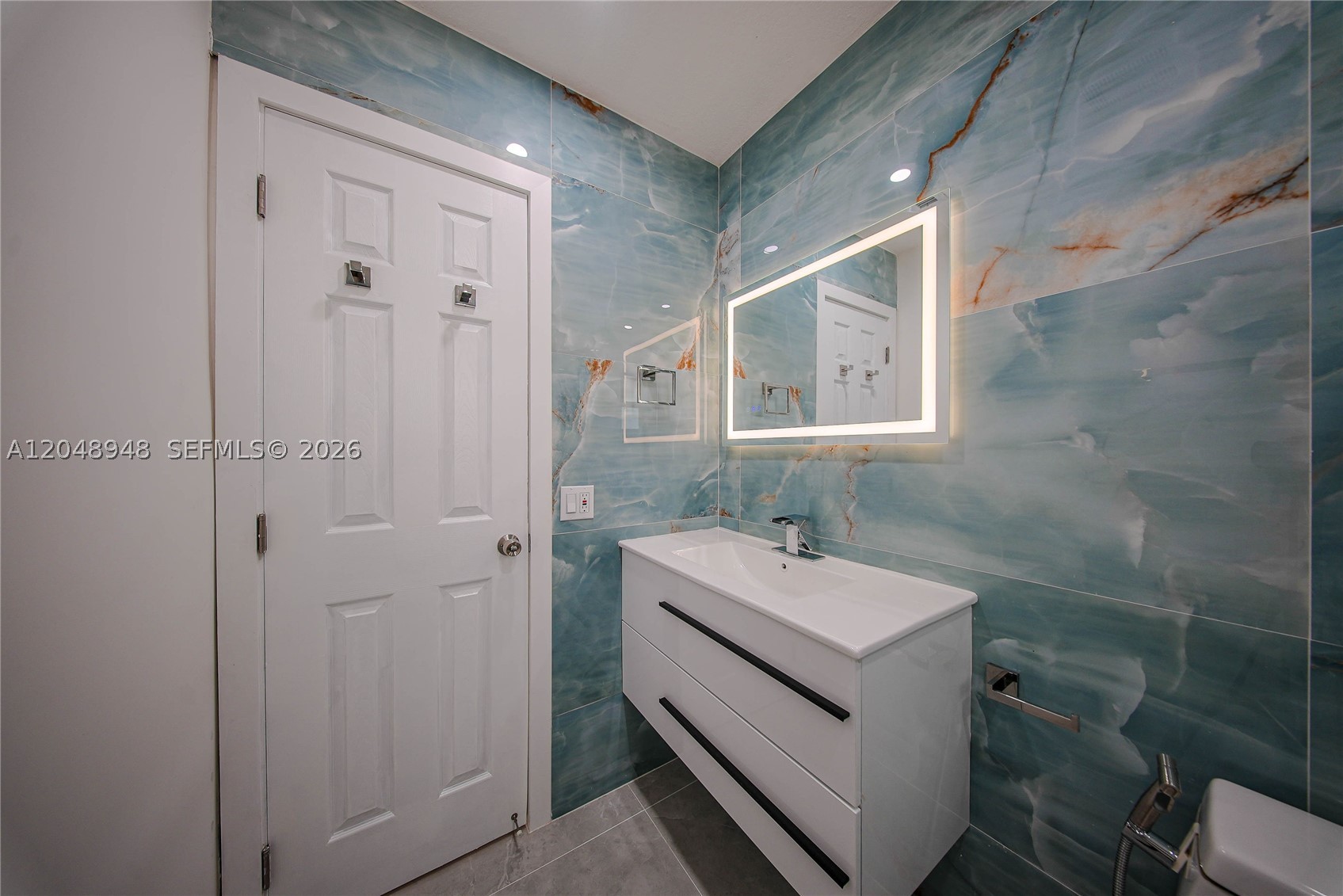 2458 Polk St 201 Property Photo 17