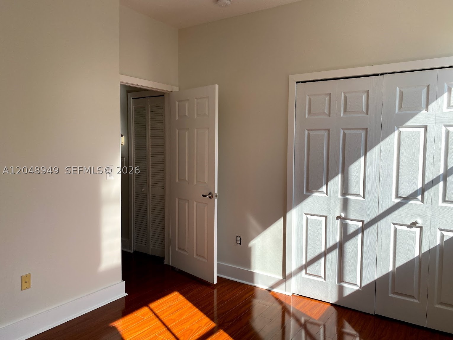 4874 Nw 107th Path - Property Photo 8