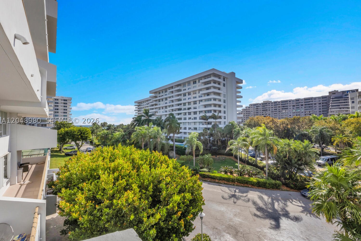 155 Ocean Lane Dr 413 Property Photo 29