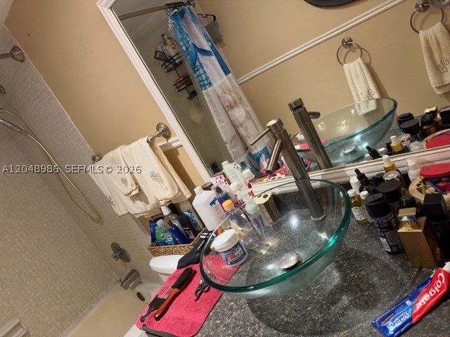 4174 Inverrary Dr 605 Property Photo 3
