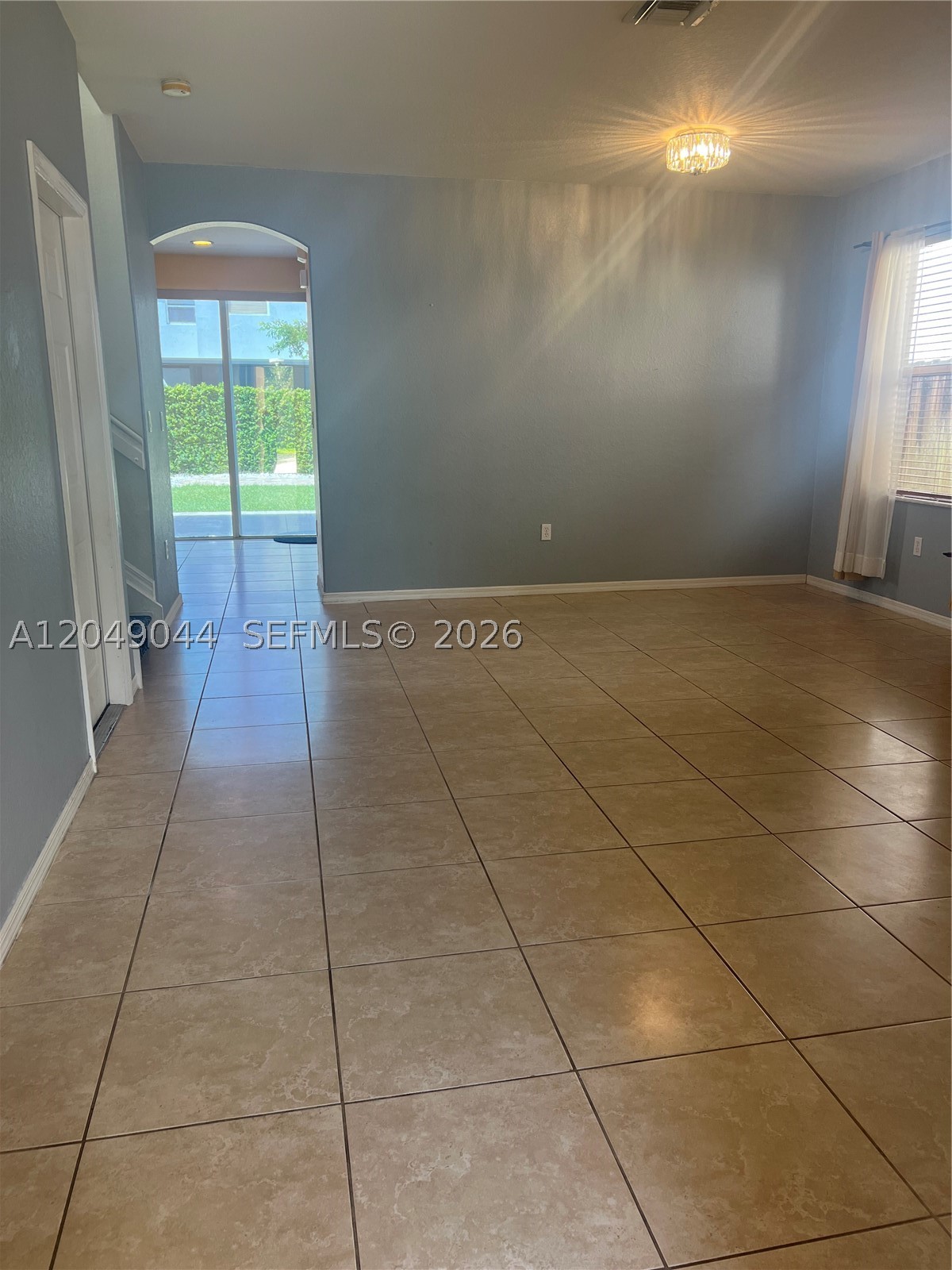 1430 Se 18th Pl Property Photo 2