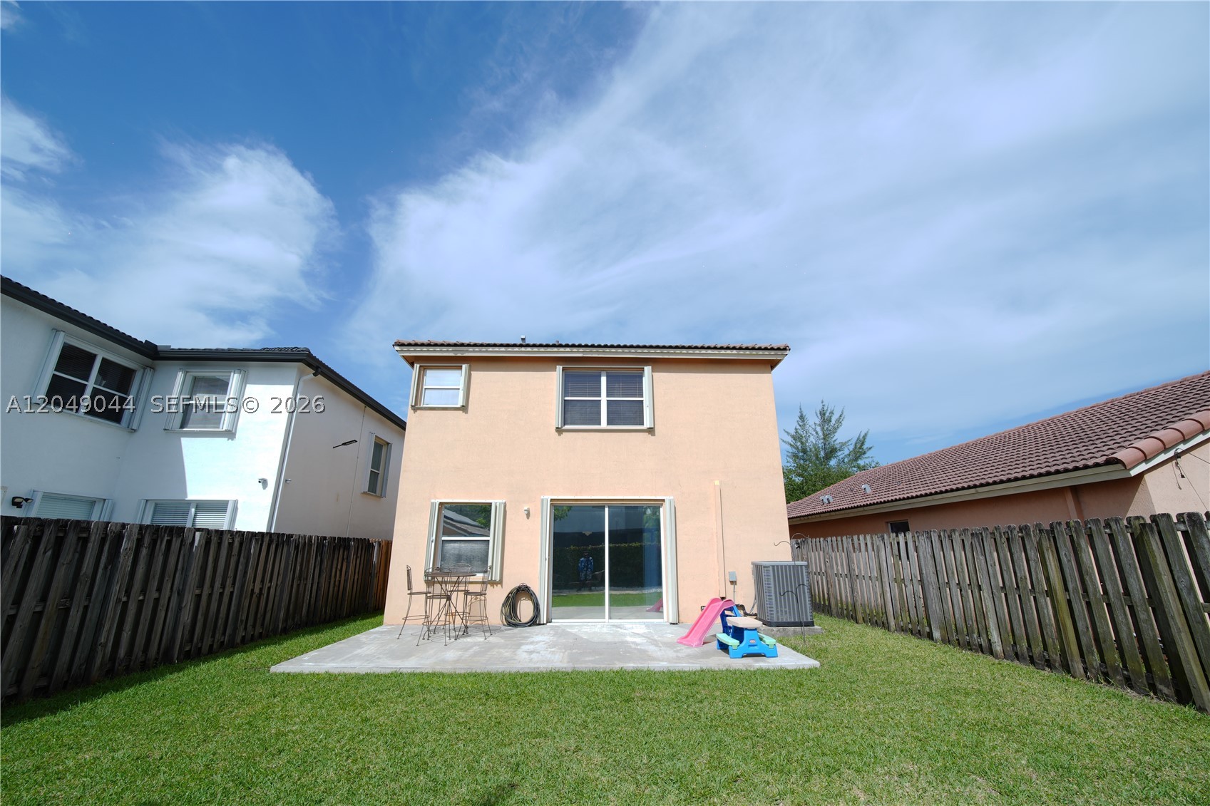 1430 Se 18th Pl Property Photo 17