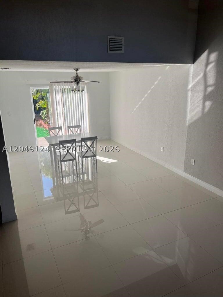 12948 Nw 10th St Property Photo 8