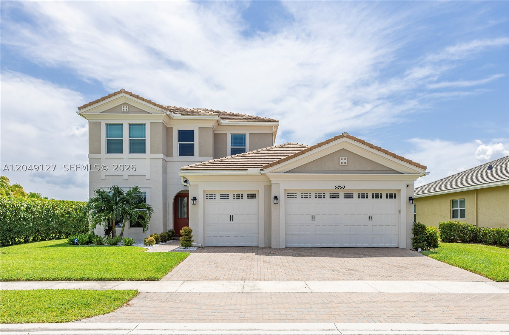 5850 Whippoorwill Cir Property Photo 1