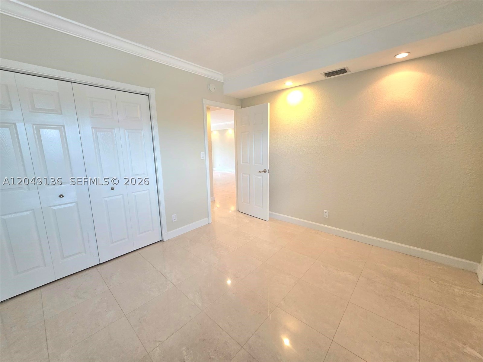 1400 Ne 57th Ct 202 Property Photo 19
