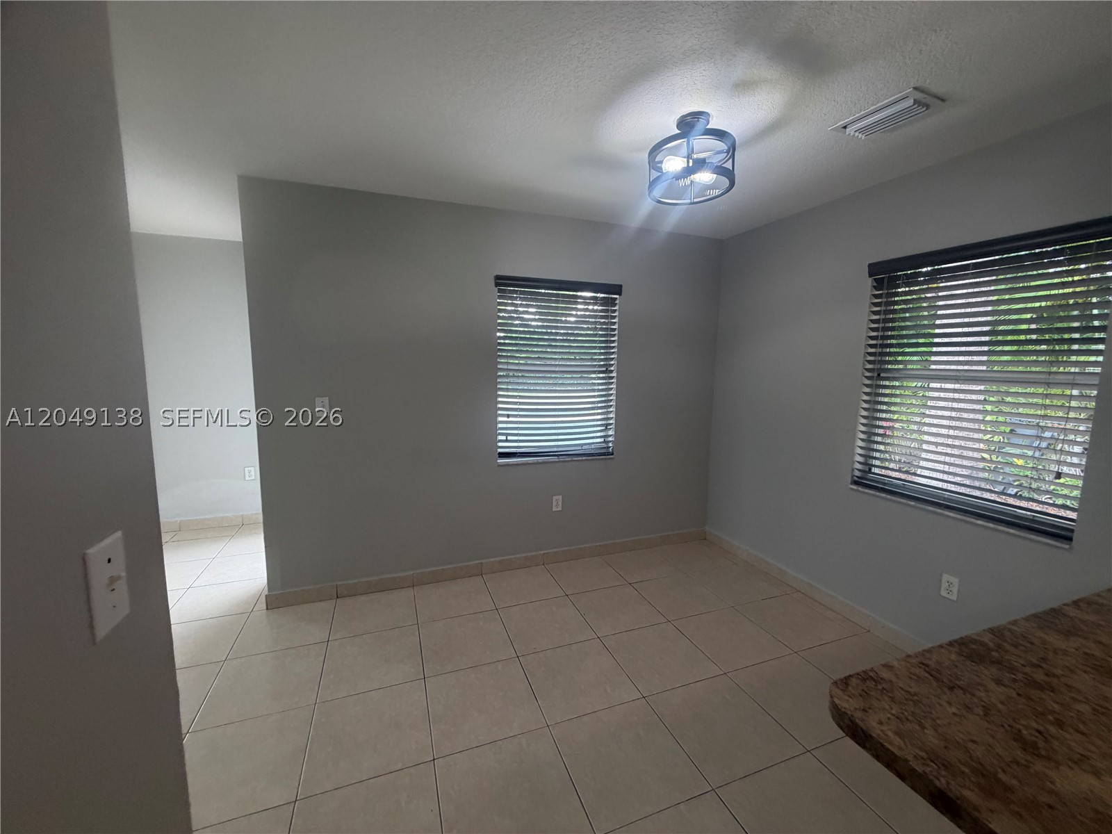 A12049138 Property Photo 7