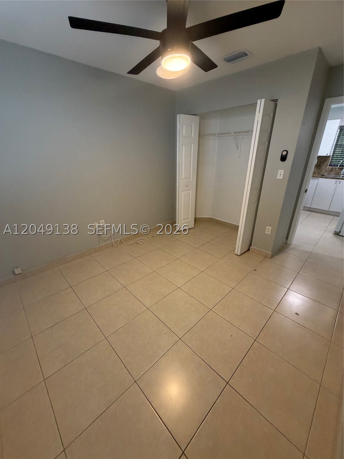 A12049138 Property Photo 11