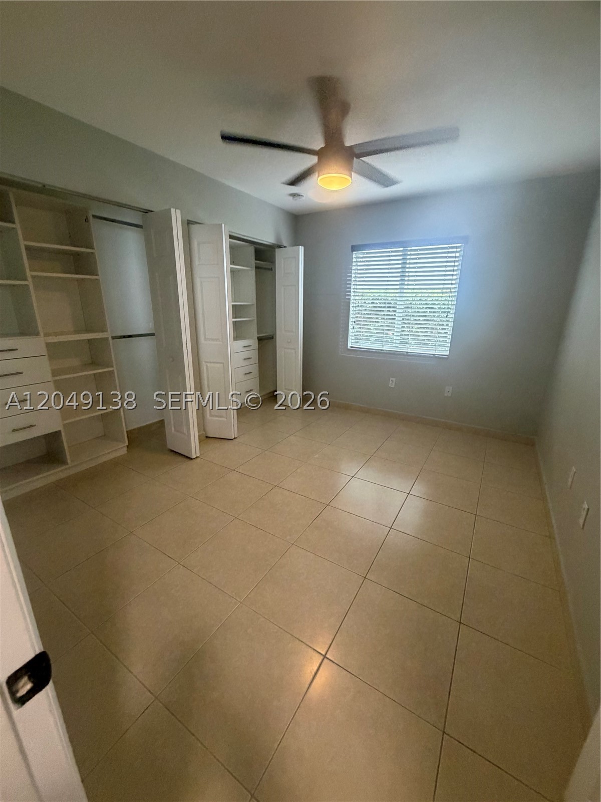 A12049138 Property Photo 13