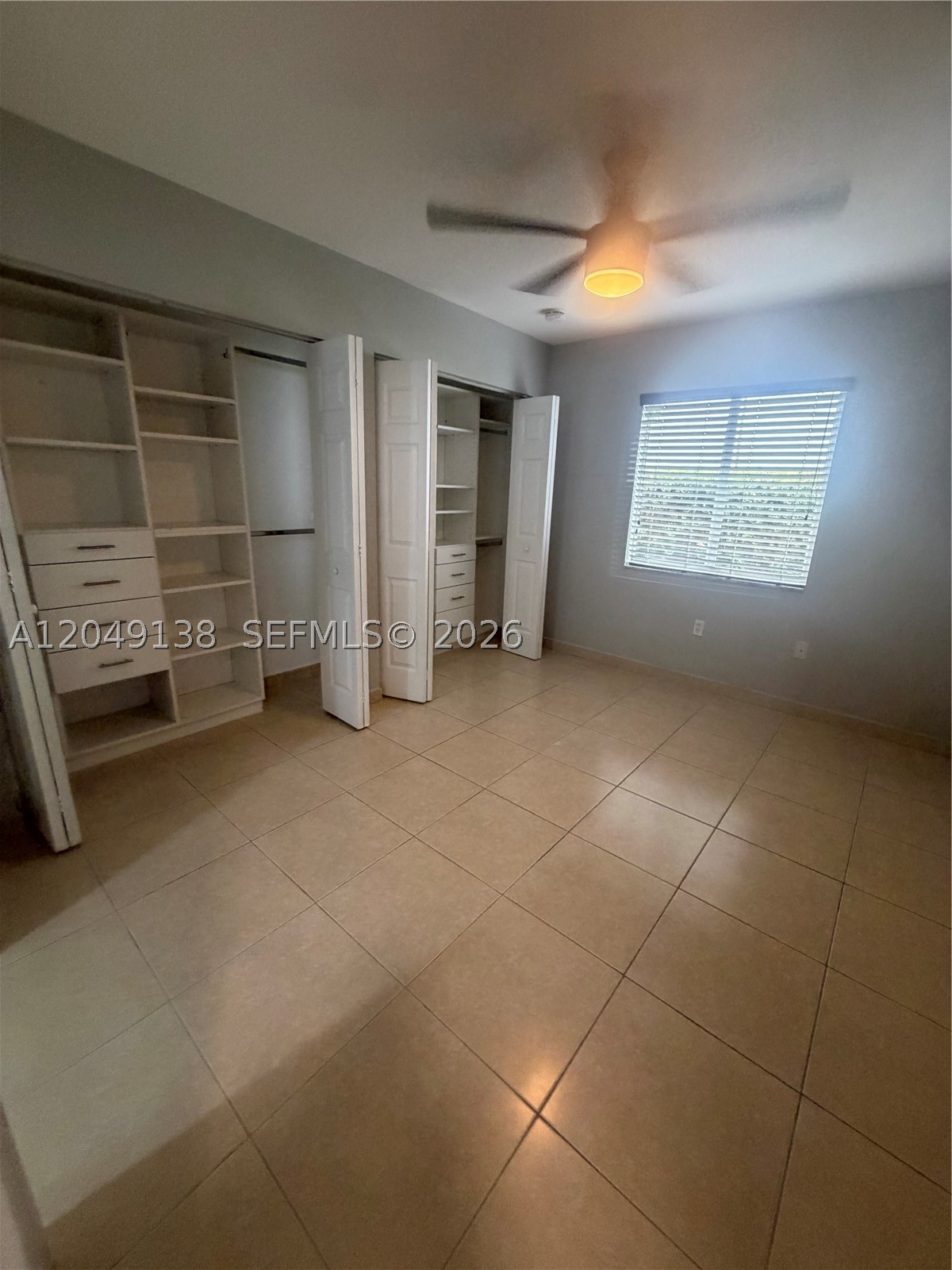 A12049138 Property Photo 14