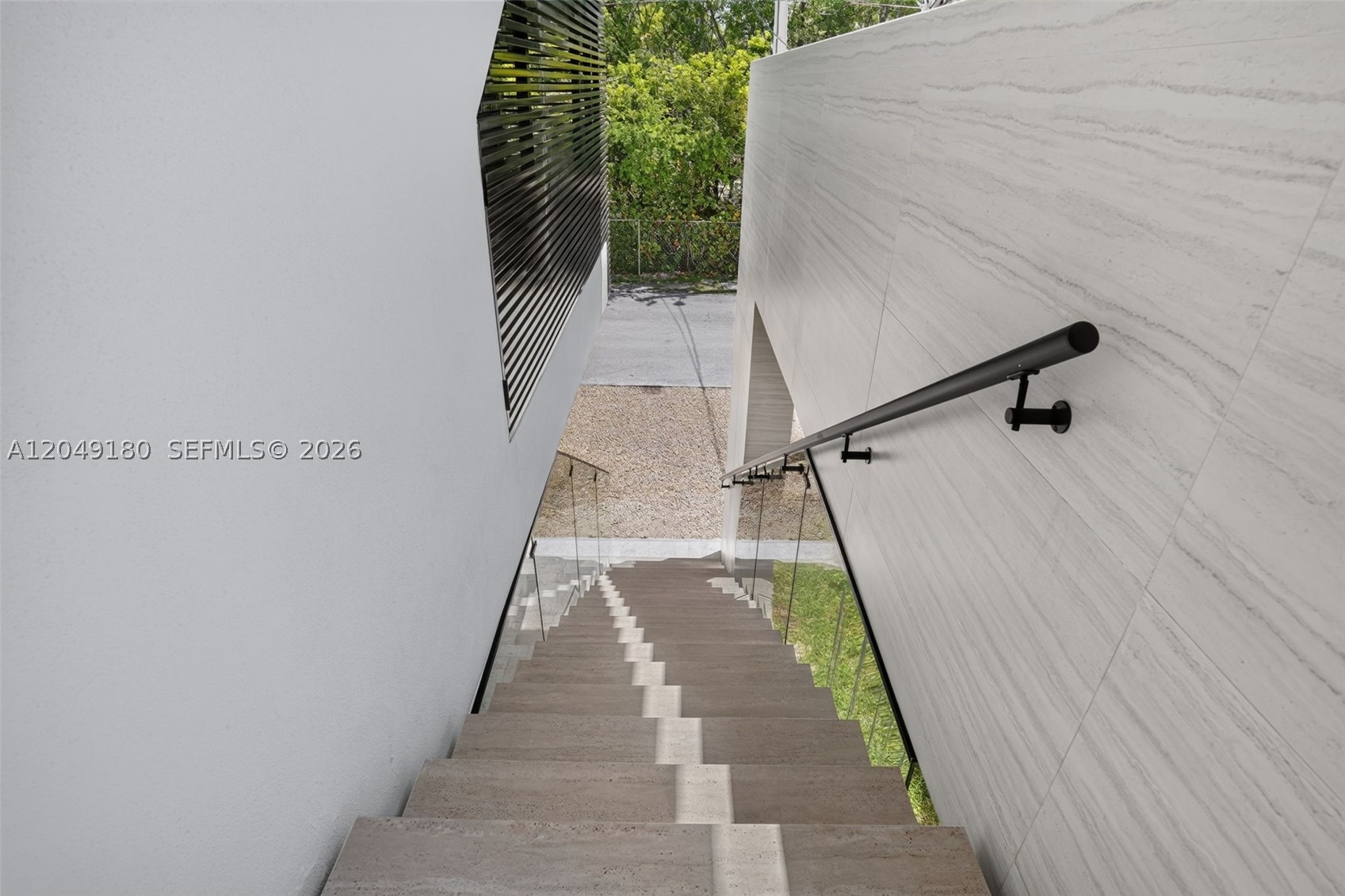 A12049180 Property Photo 11