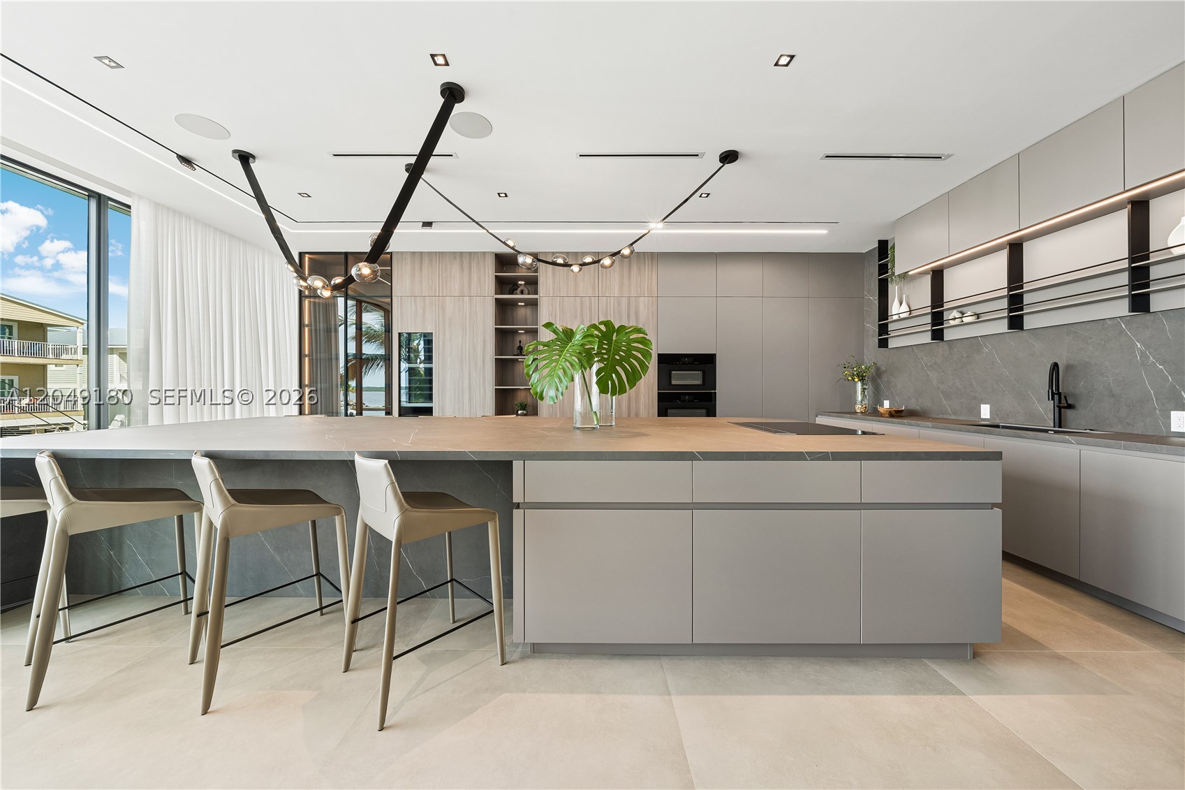 A12049180 Property Photo 23
