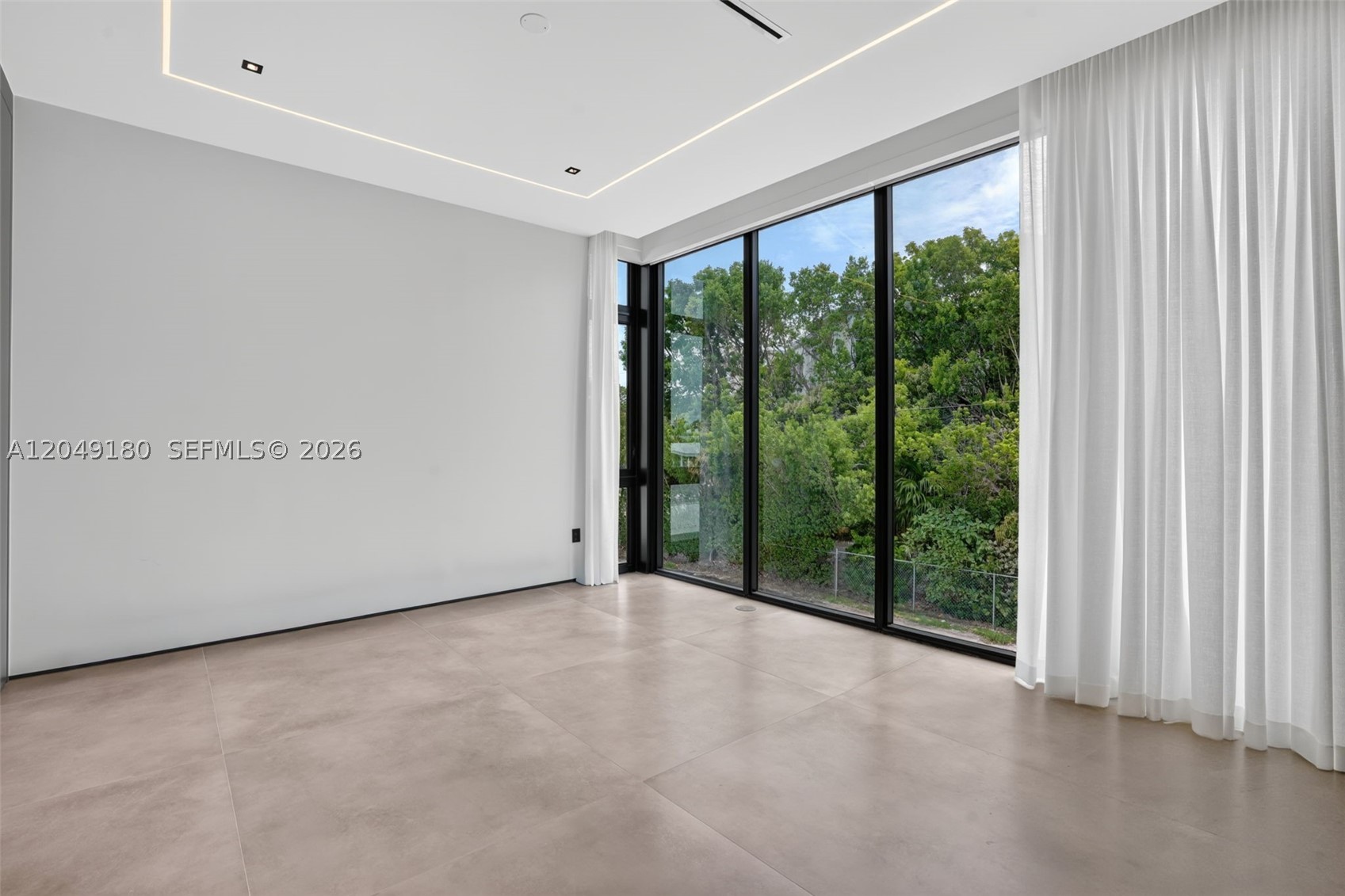 A12049180 Property Photo 27