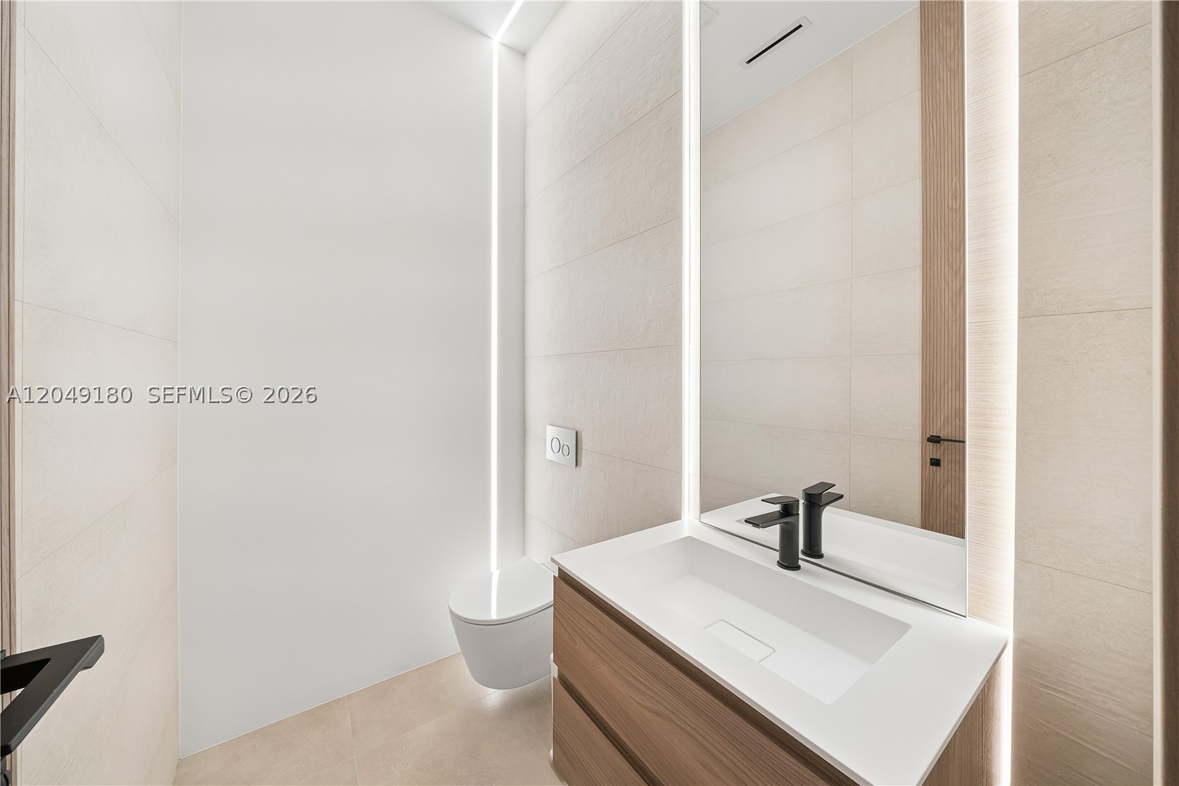 A12049180 Property Photo 28