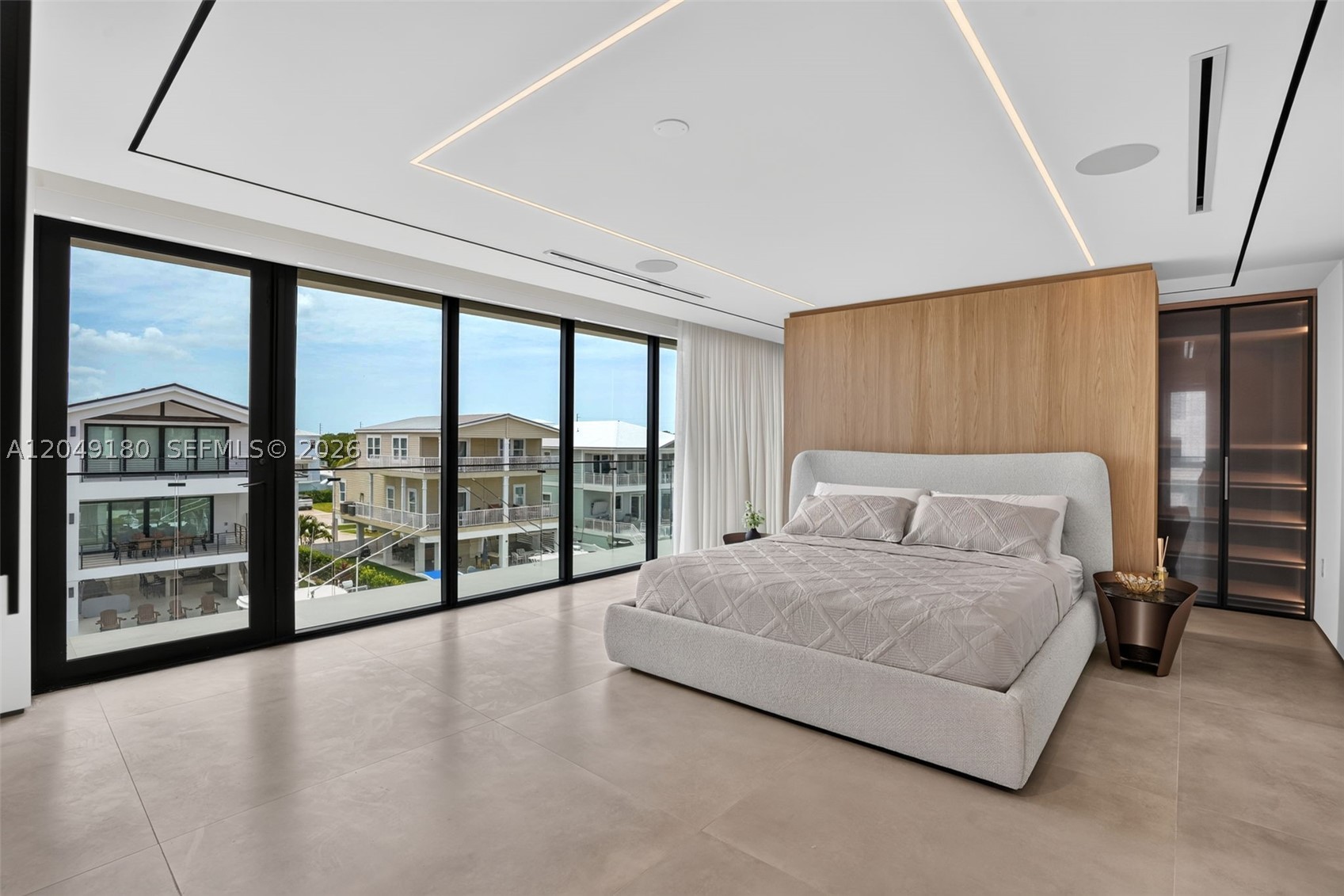 A12049180 Property Photo 31