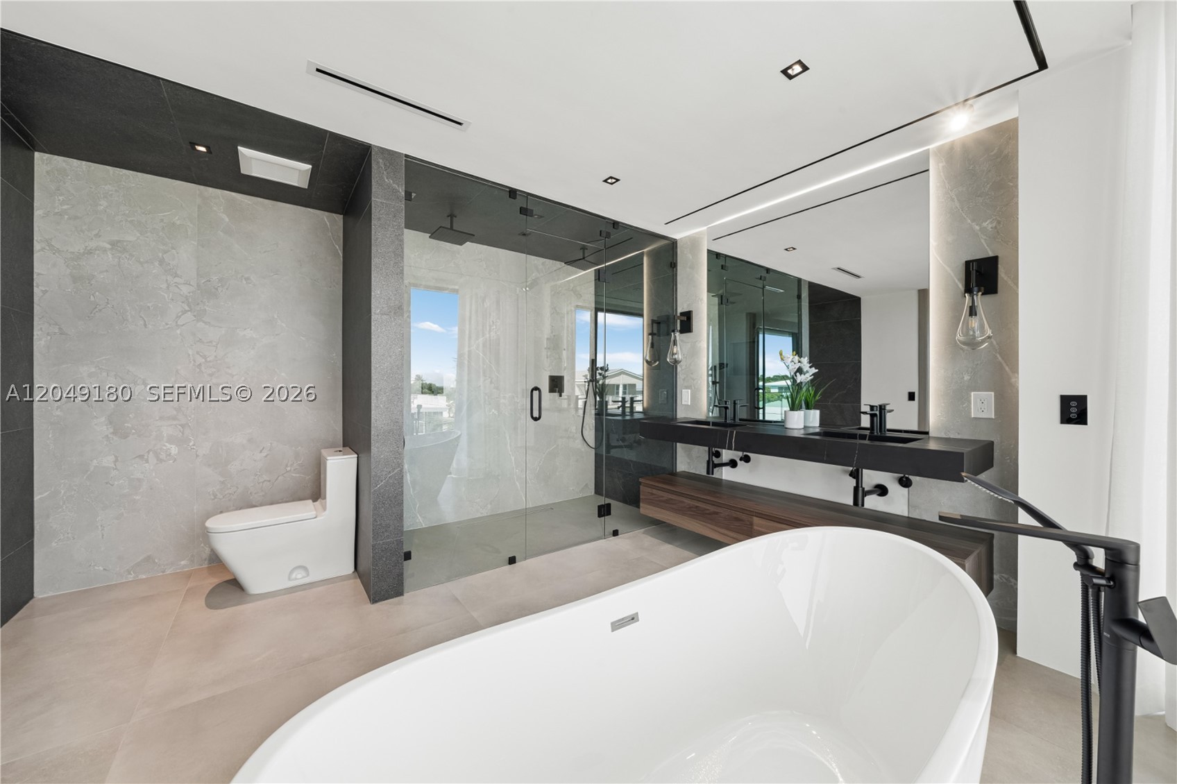 A12049180 Property Photo 35