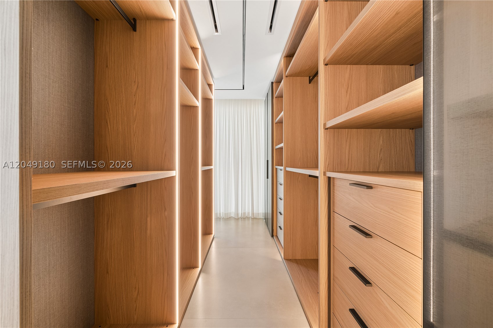 A12049180 Property Photo 36