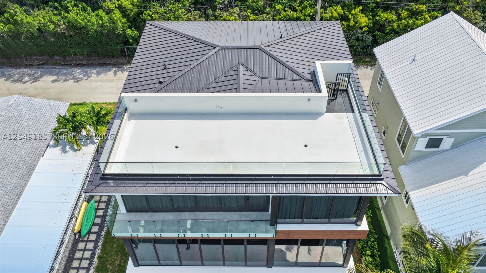 A12049180 Property Photo 44