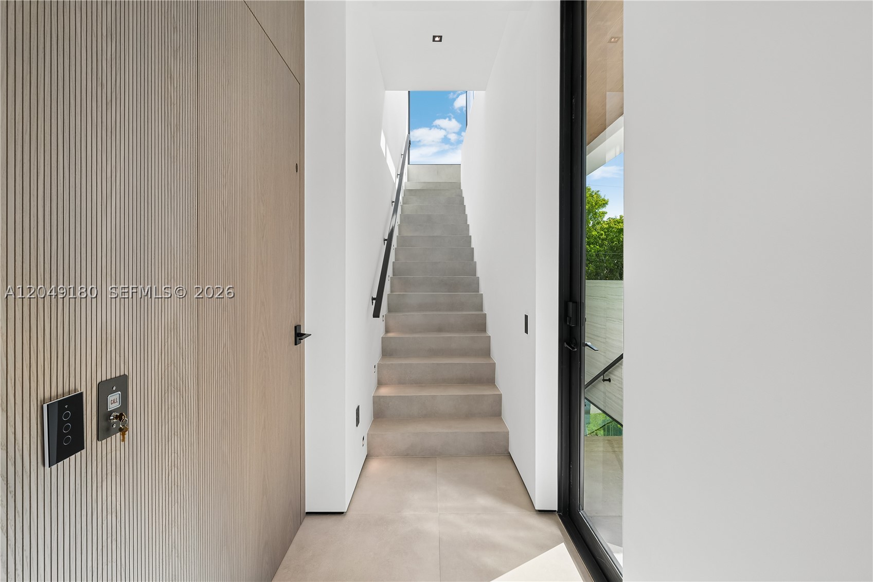 A12049180 Property Photo 50