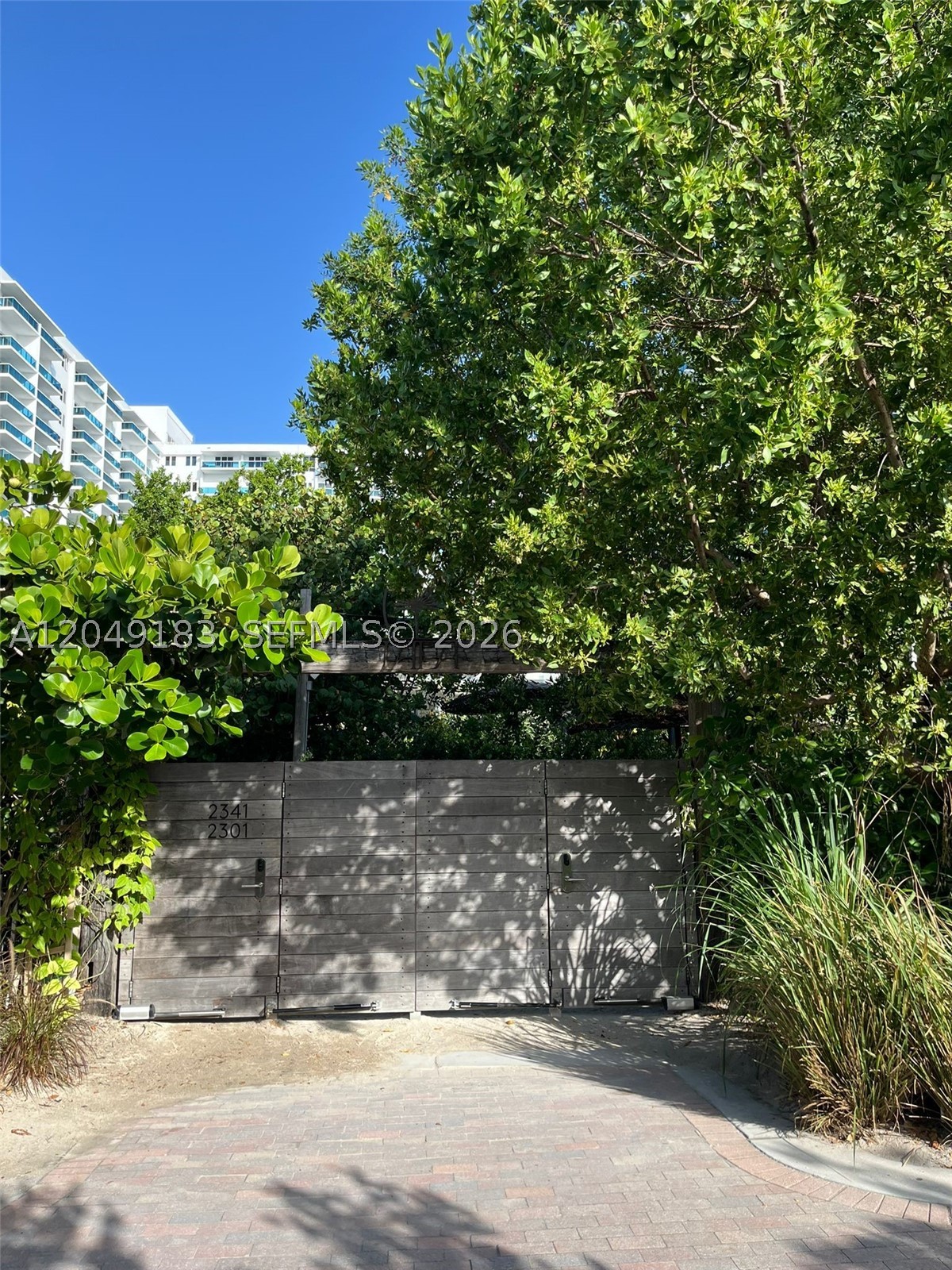2301 Collins Ave 731 Property Photo 19