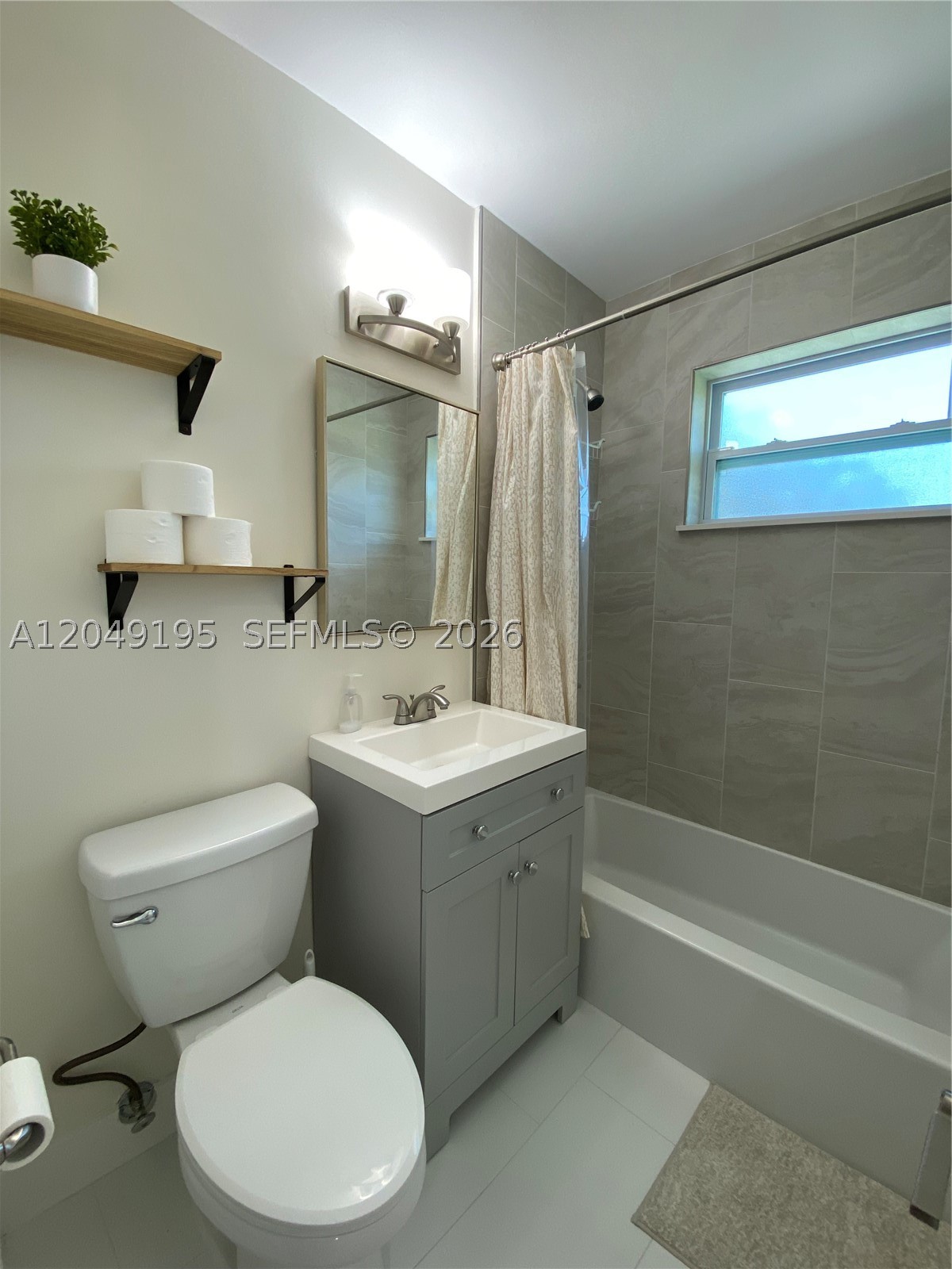 11121 Sw 46th St Property Photo 9
