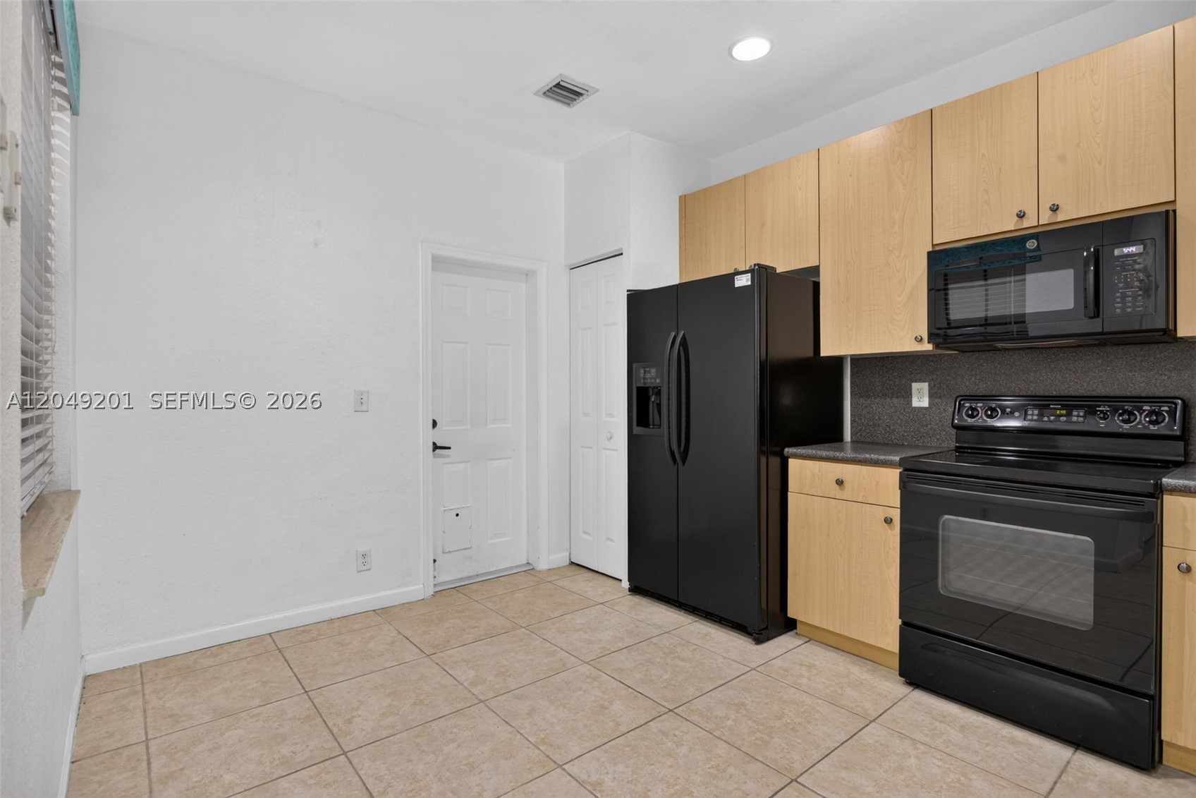 3969 Orange Tree Ln #3969 Property Photo 8