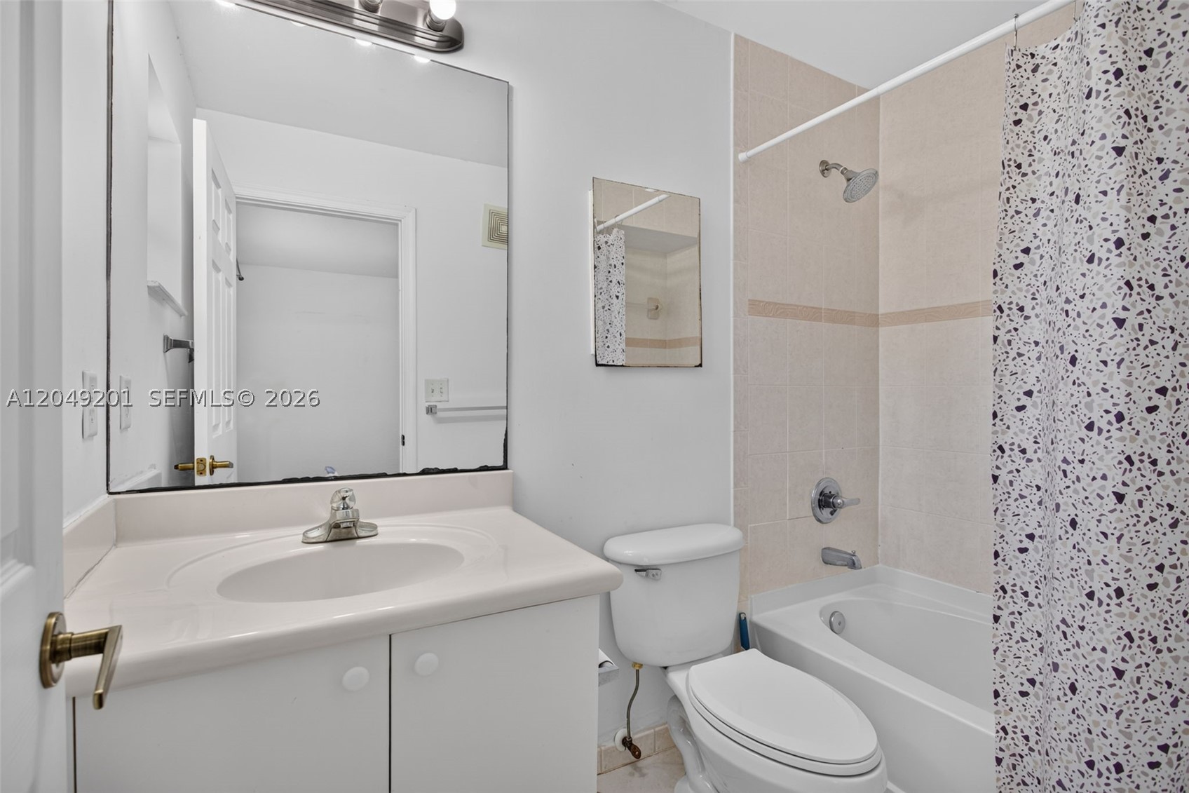 3969 Orange Tree Ln #3969 Property Photo 24