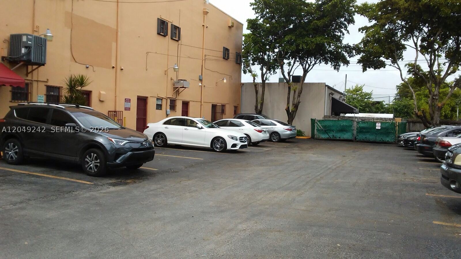 A12049242 Property Photo 2