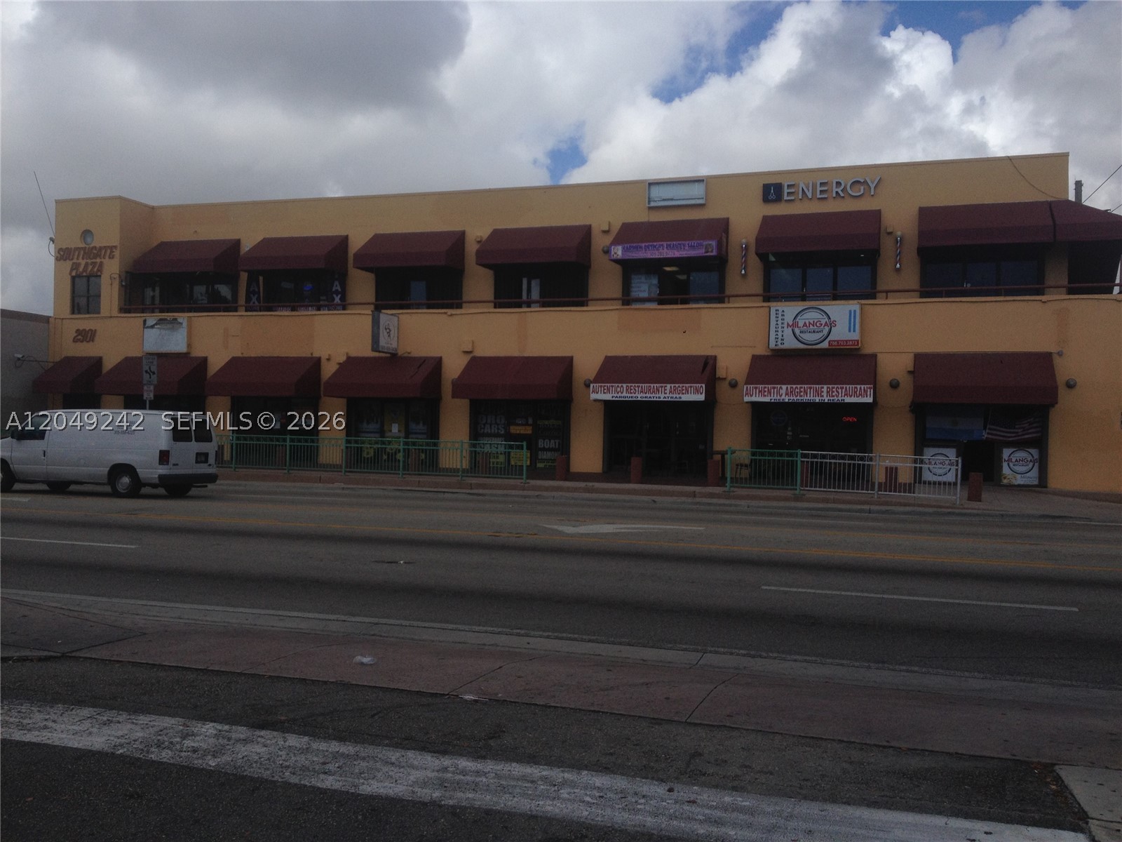 A12049242 Property Photo 3
