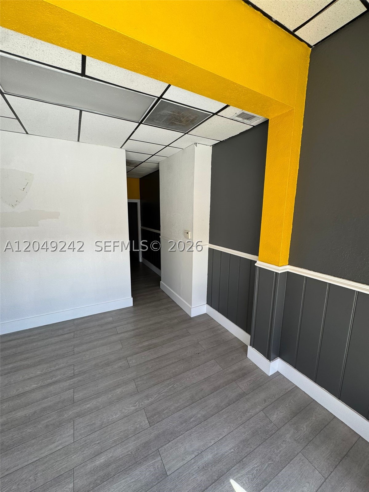 A12049242 Property Photo 4