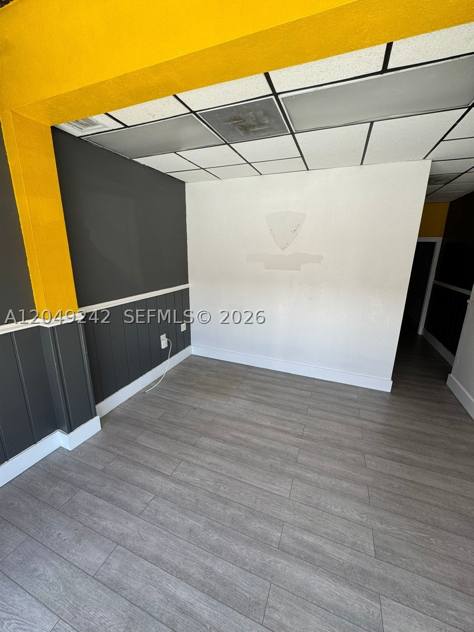 A12049242 Property Photo 5