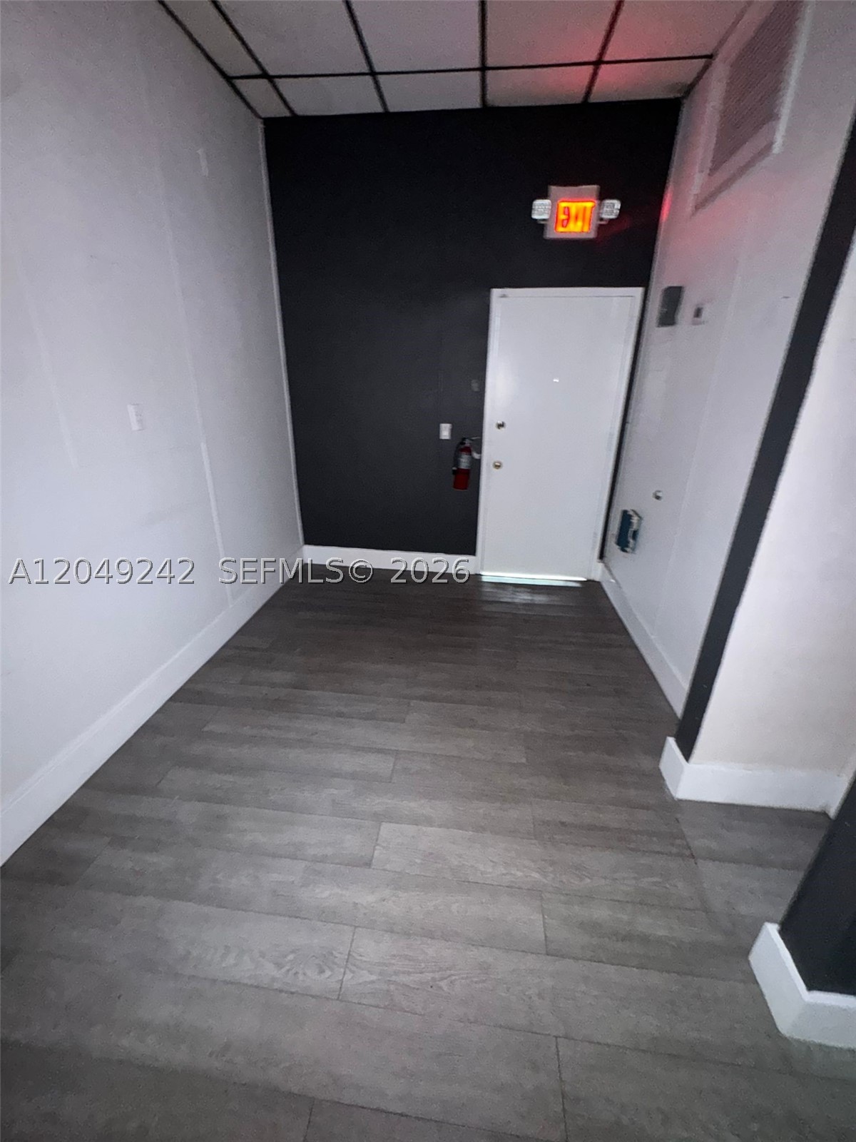 A12049242 Property Photo 11