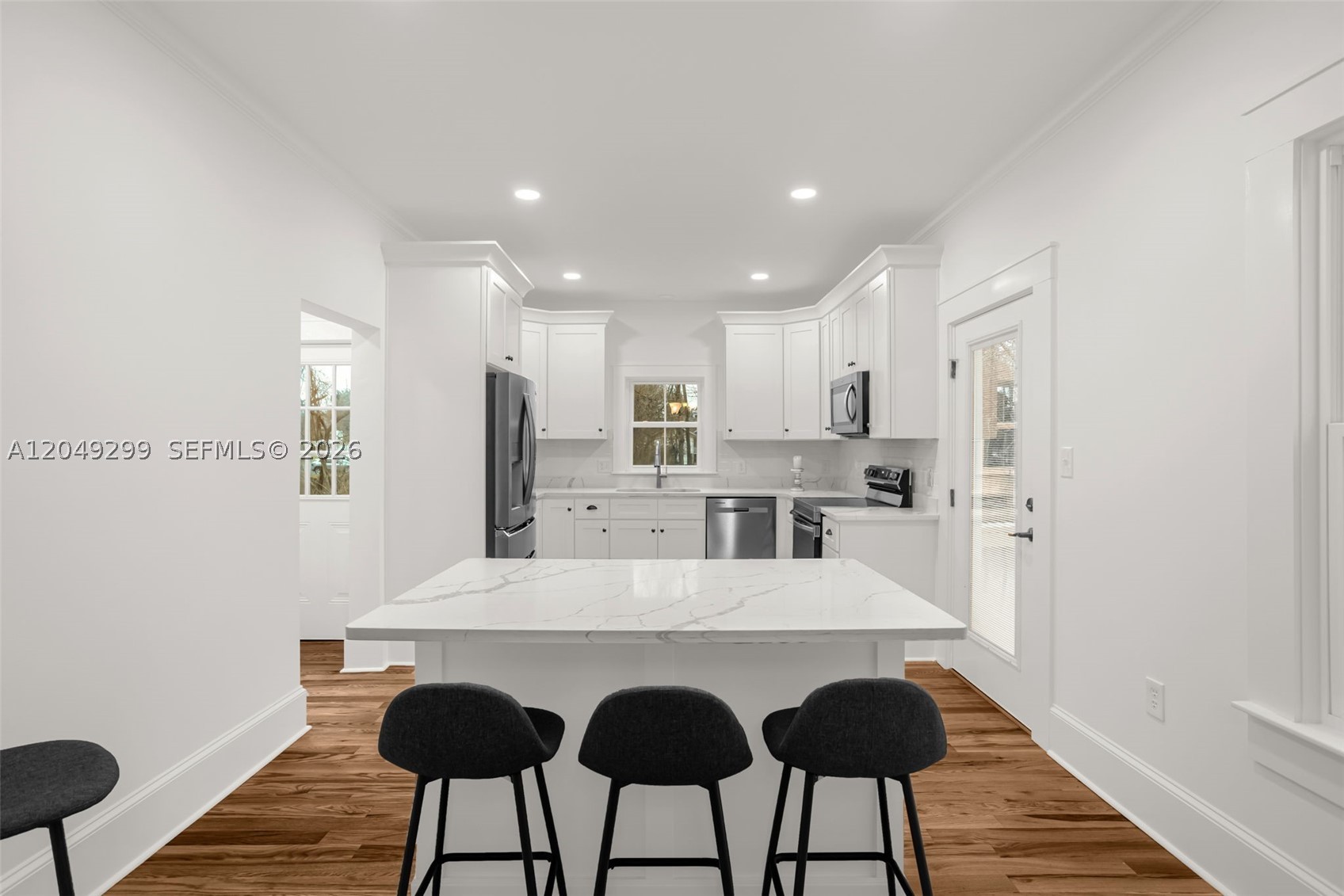 135 Dixon Street Property Photo 18