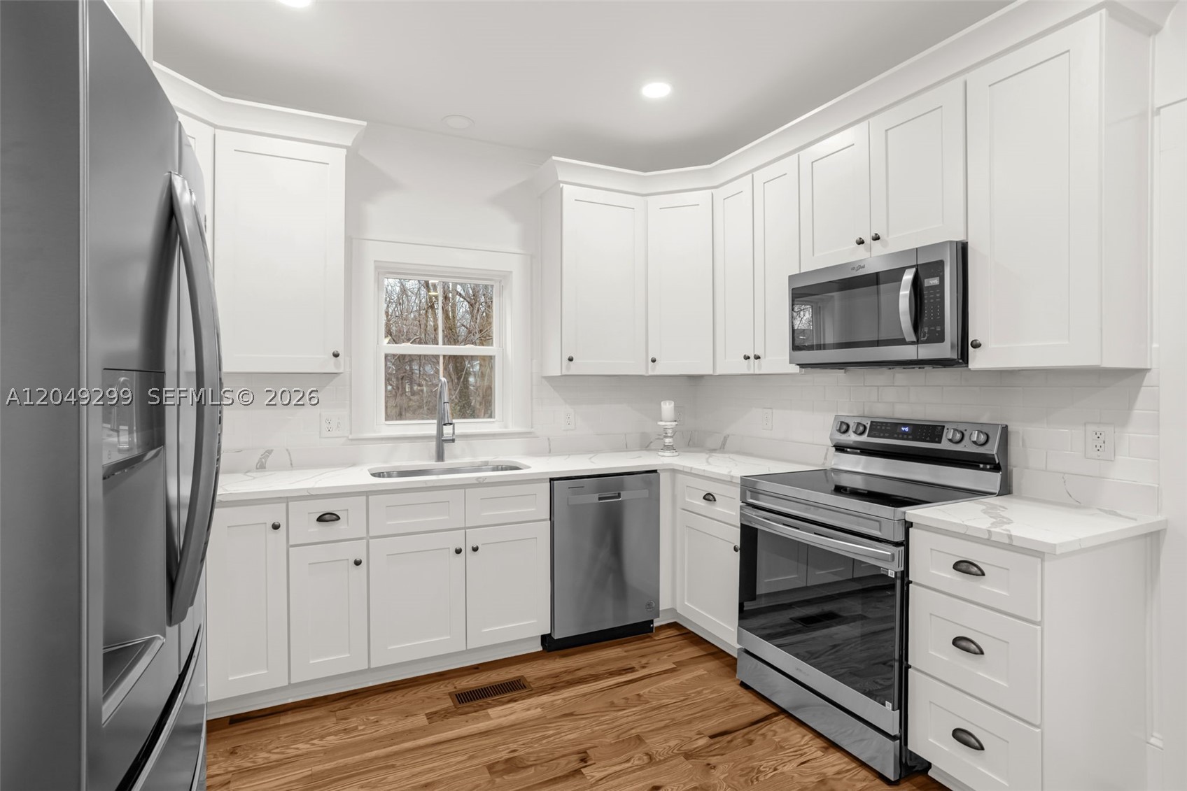 135 Dixon Street Property Photo 19
