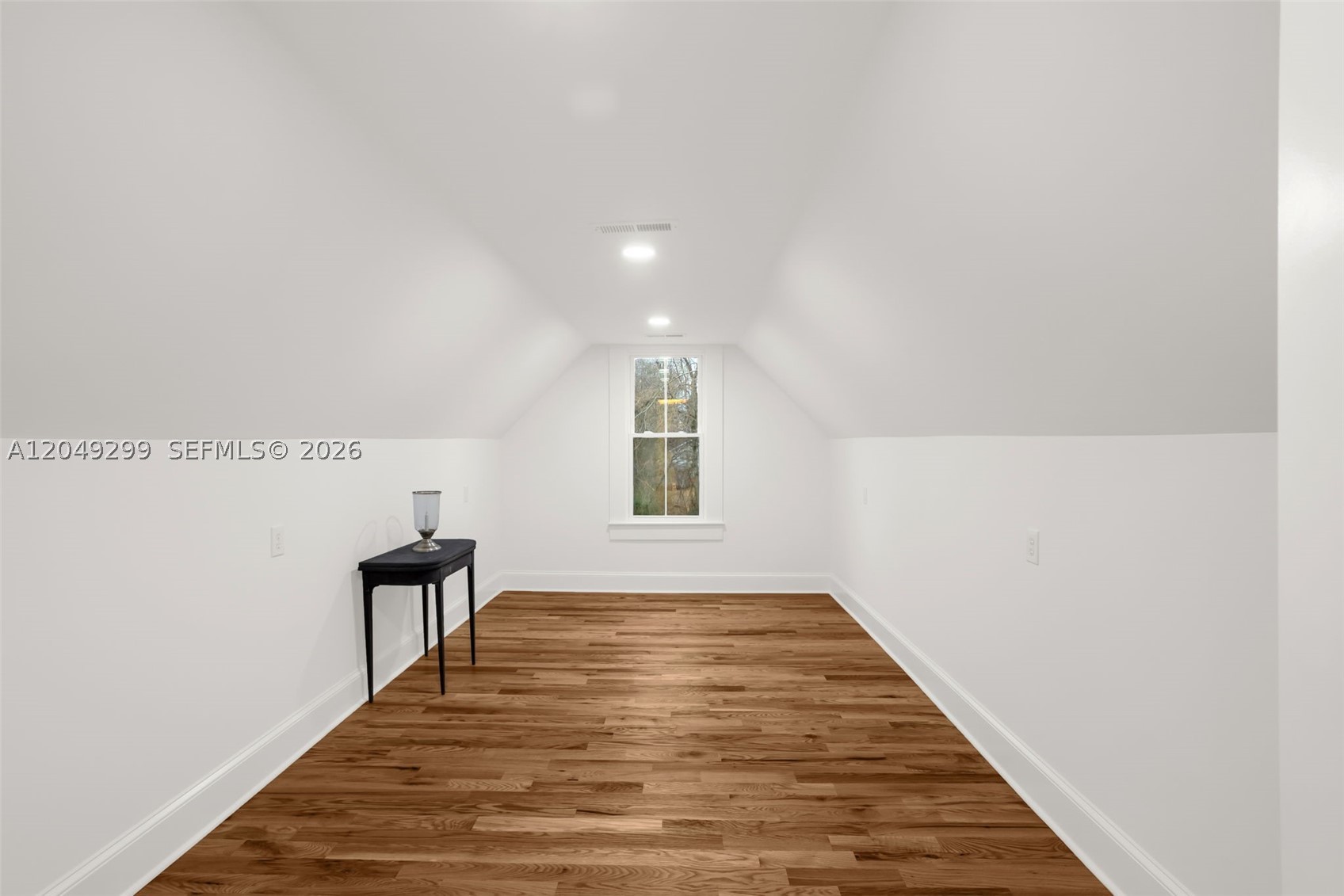 135 Dixon Street Property Photo 29