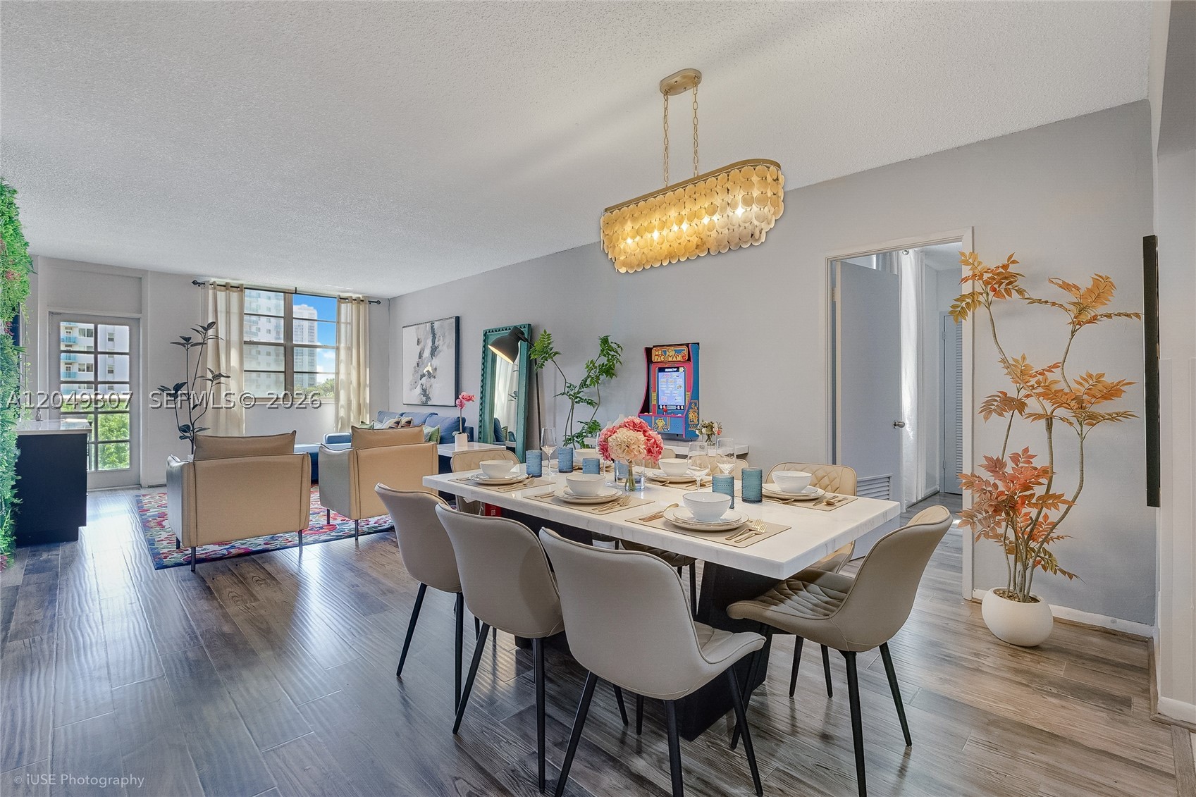 A12049307 Property Photo 4