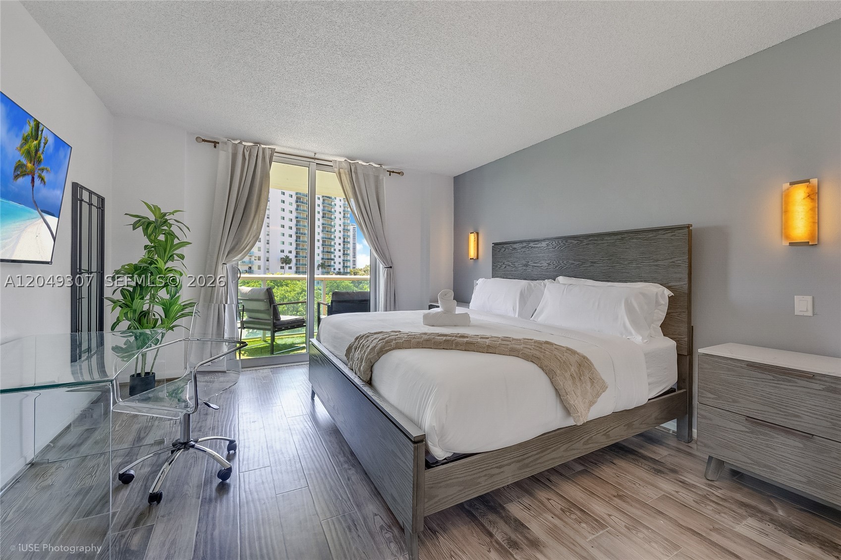 A12049307 Property Photo 11