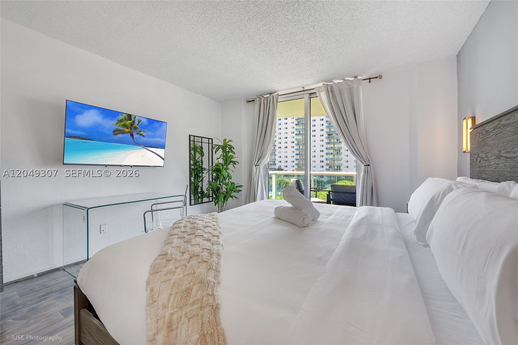 A12049307 Property Photo 12