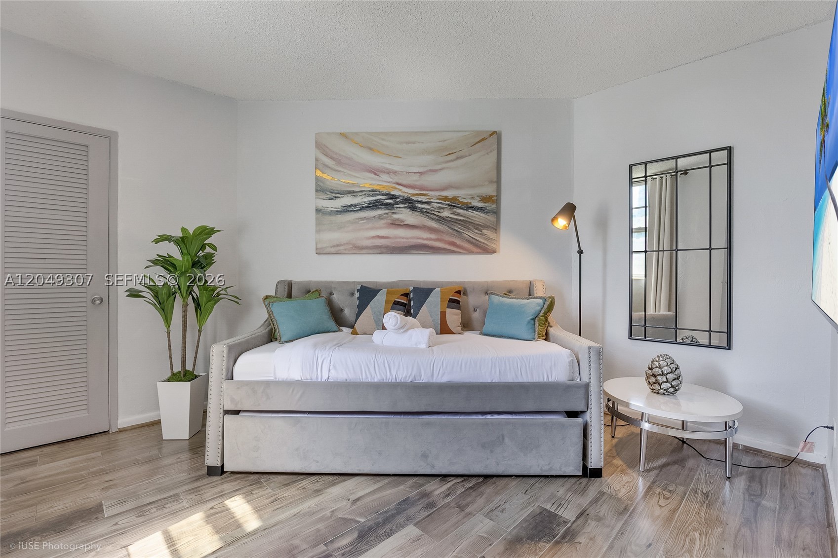 A12049307 Property Photo 15