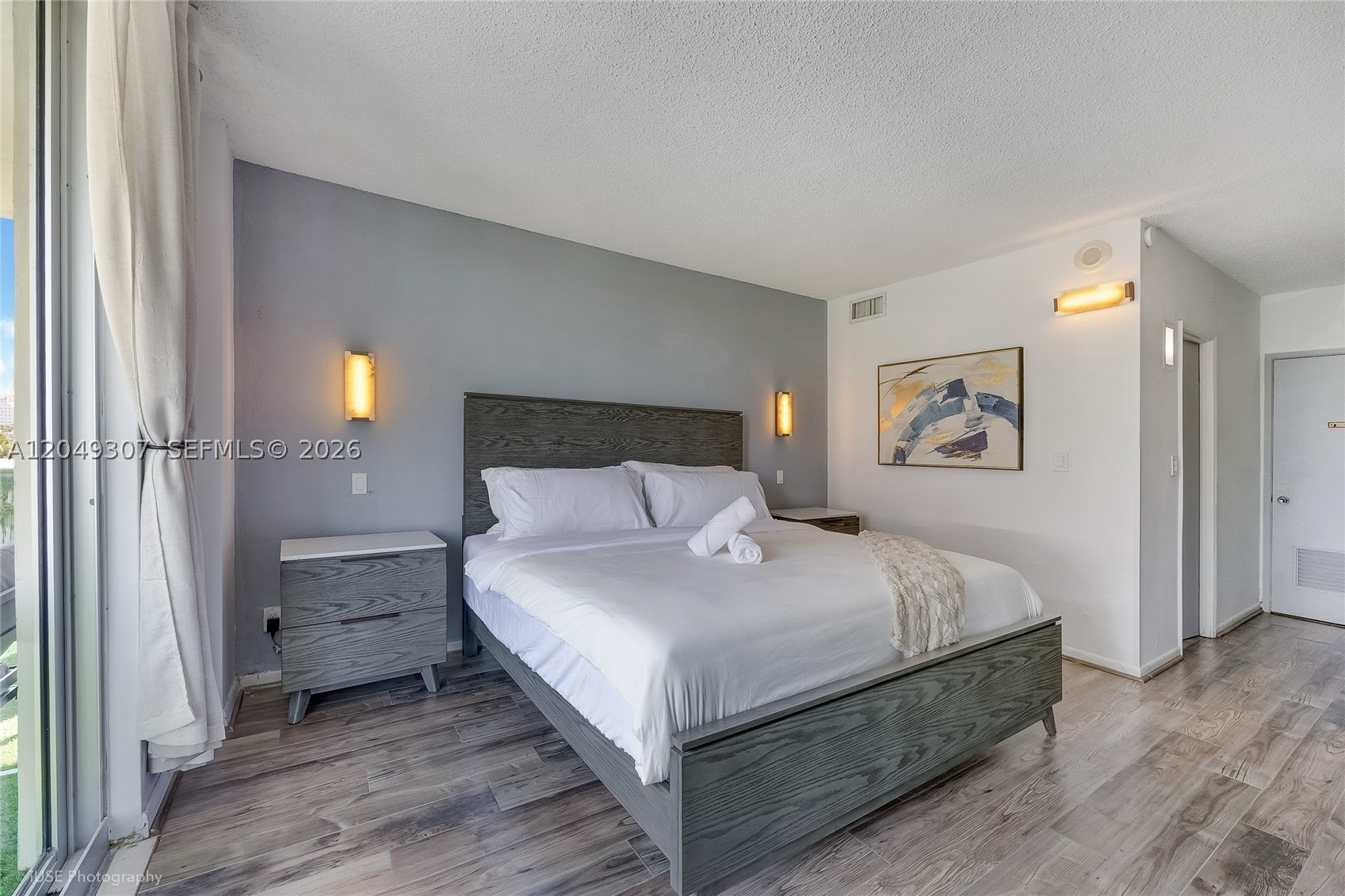 A12049307 Property Photo 18