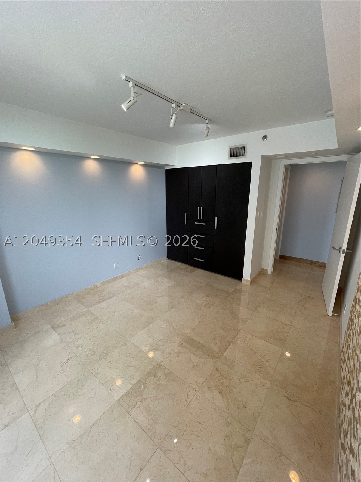 8911 Collins Ave 505 Property Photo 20