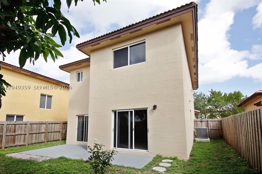 A12049359 Property Photo 13