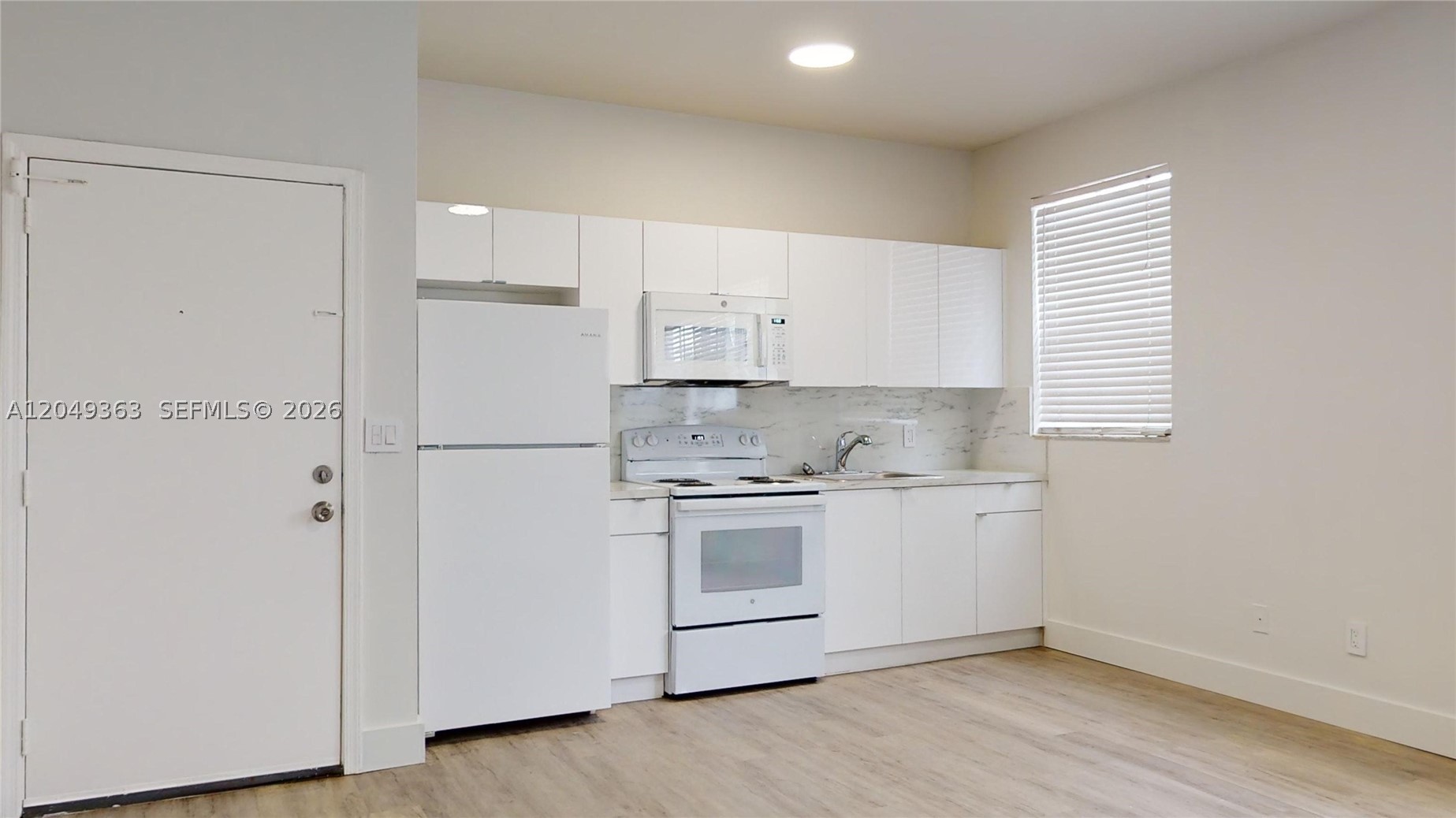 828 Pennsylvania Ave 7 Property Photo 1